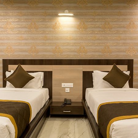 Oyo 9249 Jk Residency Hotel Bangalore Buitenkant foto
