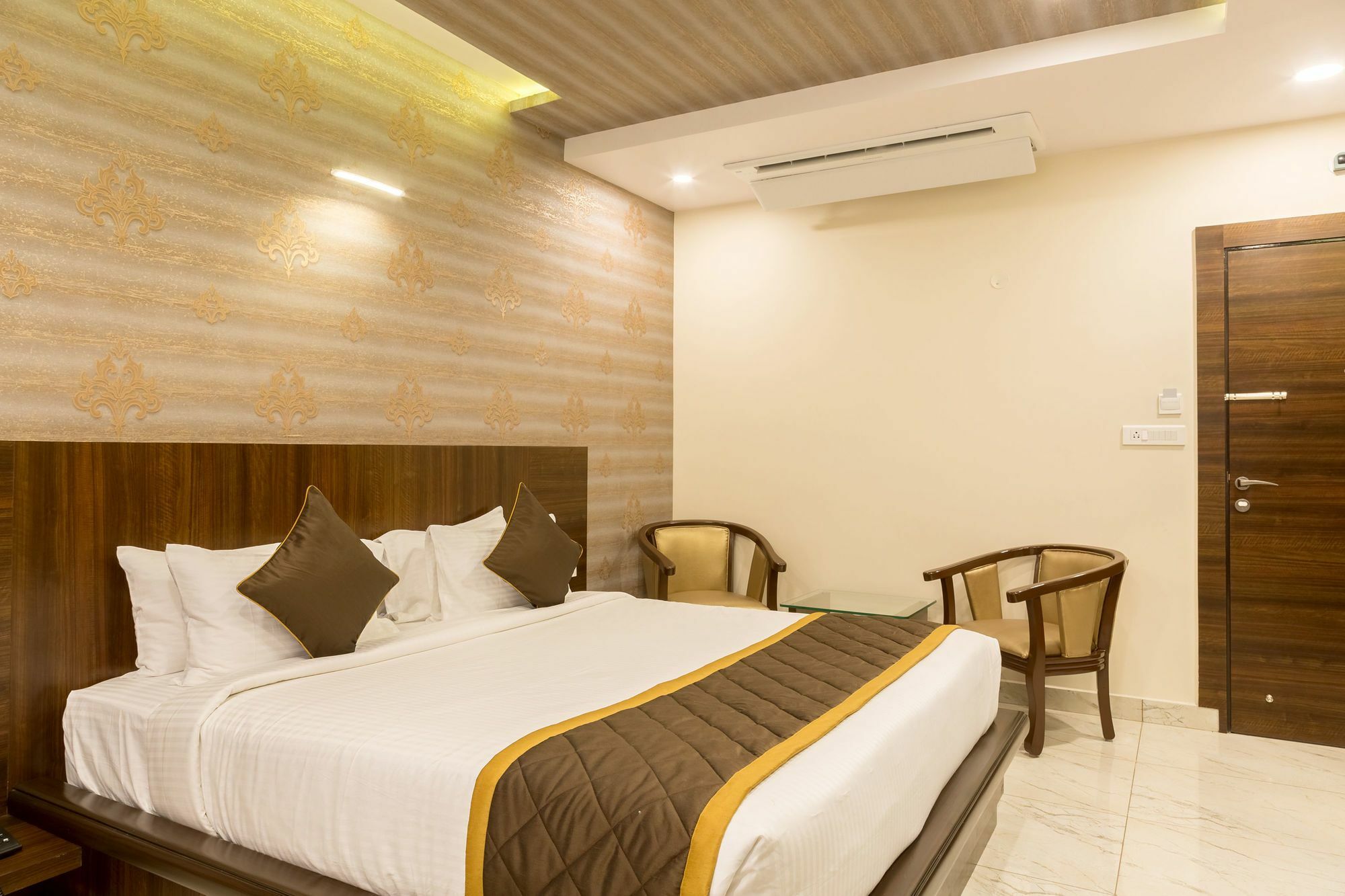 Oyo 9249 Jk Residency Hotel Bangalore Buitenkant foto